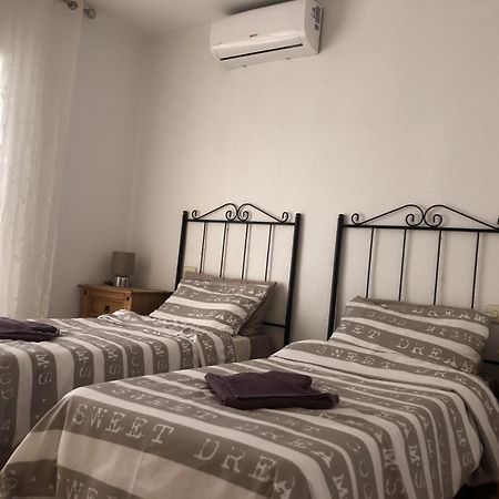 Puerto De Mazarron Large House With Roof Terrace & Sea Views-5 Guests Have 3 Bedrooms & 1 To 4 Guests Have 2 Bedrooms Eksteriør bilde