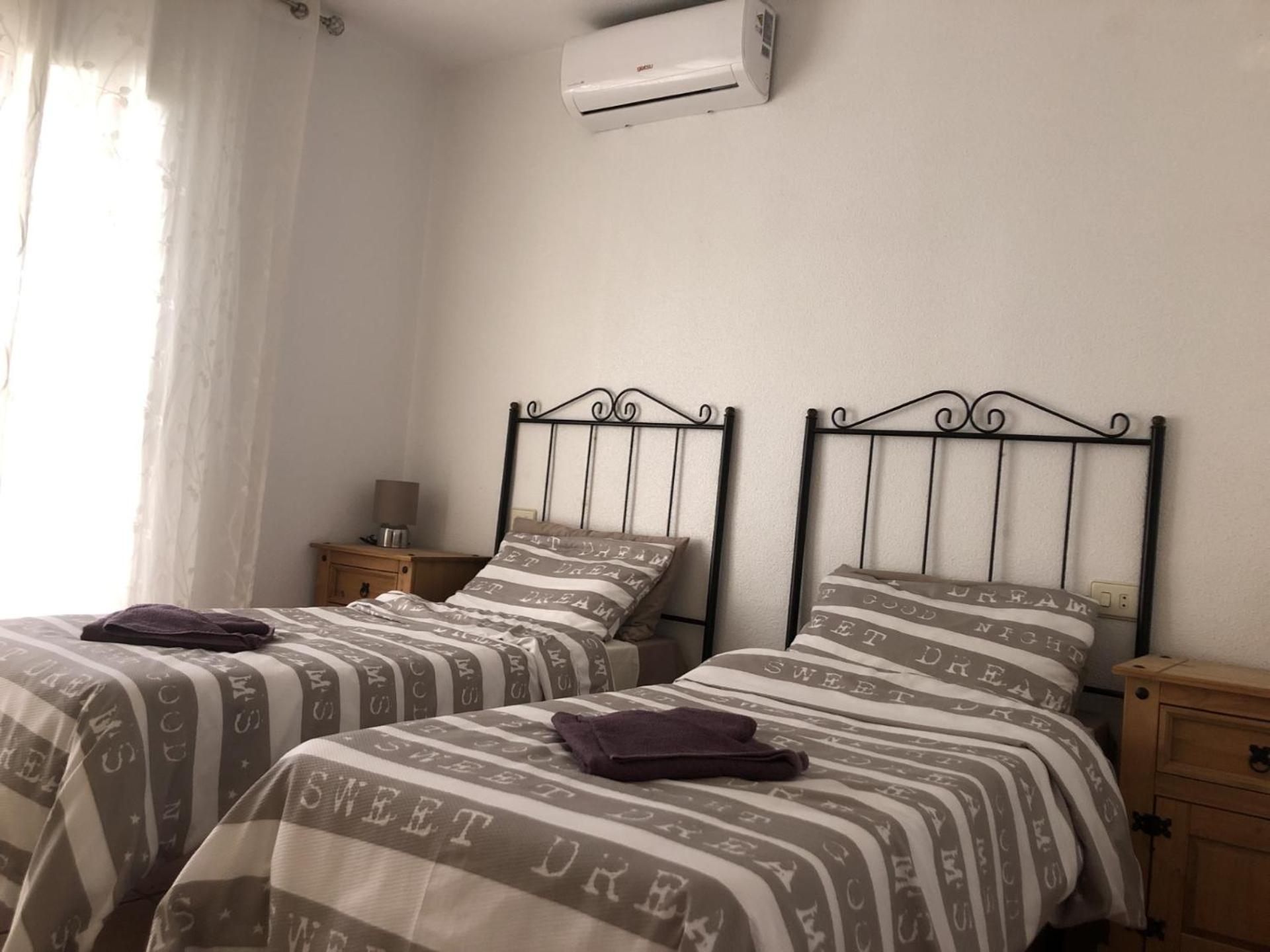 Puerto De Mazarron Large House With Roof Terrace & Sea Views-5 Guests Have 3 Bedrooms & 1 To 4 Guests Have 2 Bedrooms Eksteriør bilde